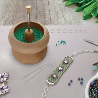Спиннер BEADSMITH SPIN&STRING (LARGE) WOODEN BEAD SPINNER для нанизывания бисера с 2 иглами