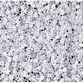 Бисер цилиндрический MIYUKI DELICA 11/0 WHITE-LINED #231, 4 гр