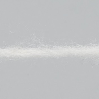 Нить пряжи Aura Yarns Fashion Love Me 2.0 оттенок 09.001 Cream, крупно