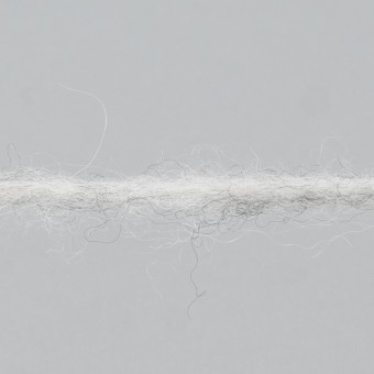 Нить пряжи Aura Yarns Fashion Love Me 2.0 оттенок 09.002 Silver Grey, крупно