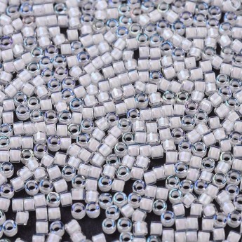 Бисер MIYUKI DELICA 11/0 LINED WHITE AB, DB066, 4 гр