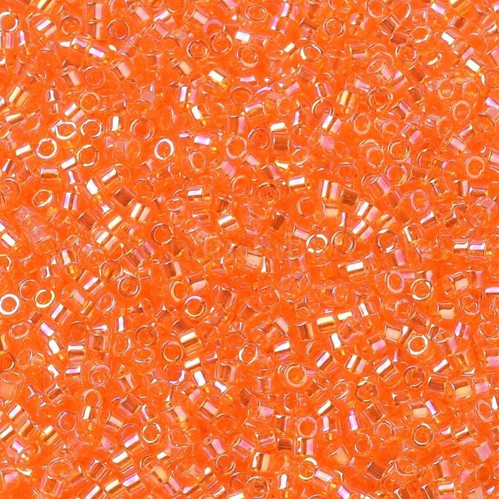 купить Бисер MIYUKI DELICA 11/0 TRANSPARENT TANGERINE AB, DB151 в Калининграде