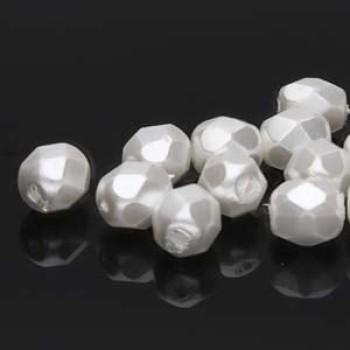 Купить бусины Fire Polished 4 мм Round Pearls Glass цвет White (#70400) в интернет-магазине «Любимое Творчество»