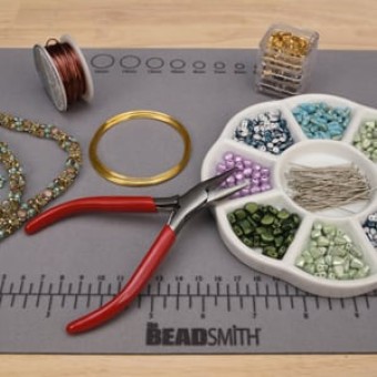Тонкогубцы BEADSMITH SLIMLINE CHAINNOSE 120 мм, красные (США)