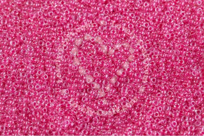 Купить круглый бисер MIYUKI 15/0 насыщенно-розового цвета (#208) в интернет-магазине «Любимое Творчество»