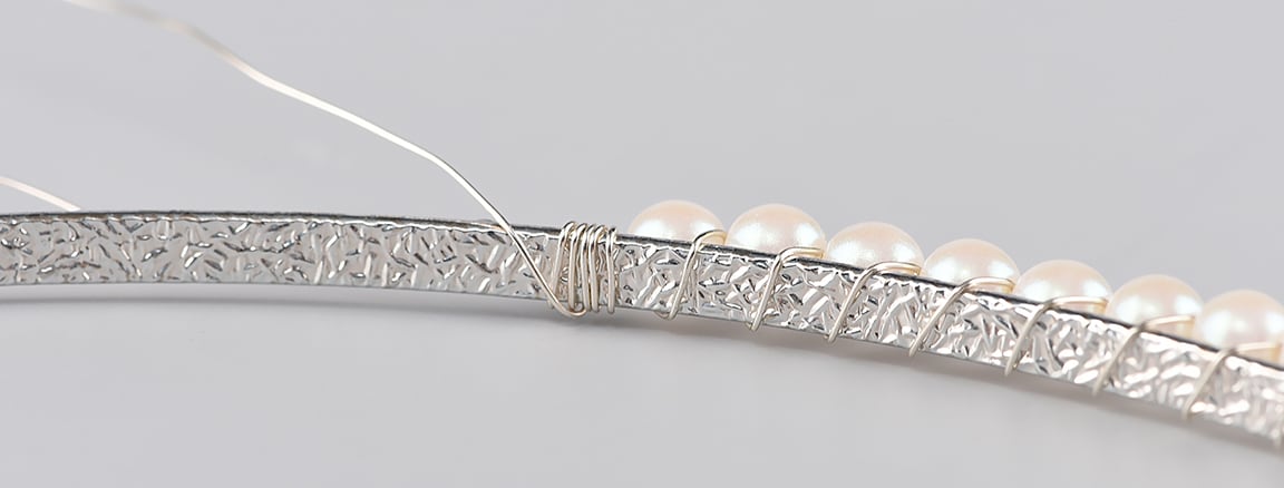 Фиксация бусин на свадебном ободке Wedding Headband